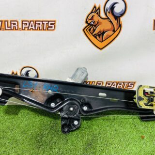 LR164074 Rear right electric window regulator for Land Rover New Defender L663 (2020-) Used cost  € in stock 1 pcs.