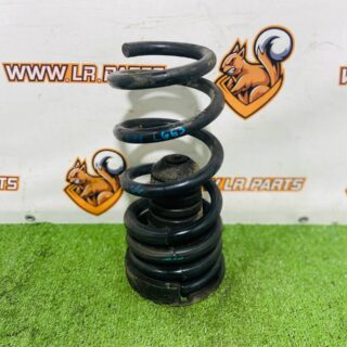 LR171725 Left/right rear suspension spring Land Rover New Defender L663 (2020-) used cost  € in stock 2 pcs.
