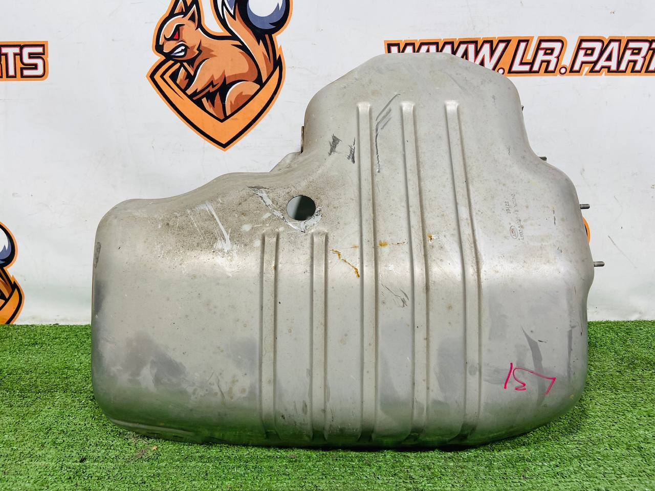 LR173831 Protection tank Adblue Land Rover New Defender L663 (2020-) Used cost € in stock 1 pcs.