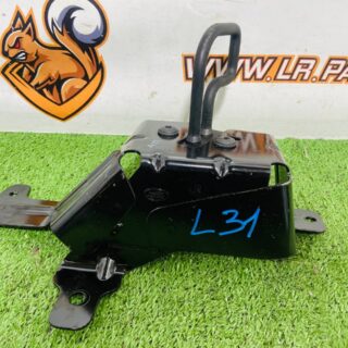 LR179192 Bracket for the rear floor section of Land Rover New Defender L663 (2020-) Used cost  € in stock 2 pcs.