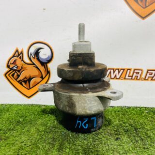 LR180962 Right engine mount 3.0ie AJ20P6, 4.4ie V8 Range Rover Sport L461 (2023-) Used cost 160 € in stock 2 pcs.