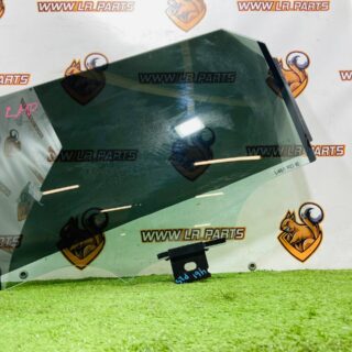 LR181886 Rear left door glass for Range Rover Sport L461 (2023-) Used cost  € in stock 1 pcs.