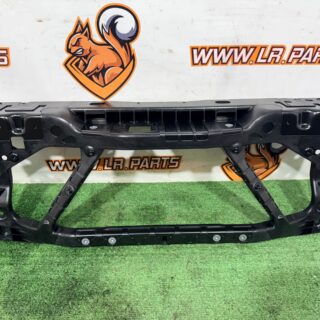 LR188173 Front Panel New Defender L663 cost 280 € in stock 1 pcs.