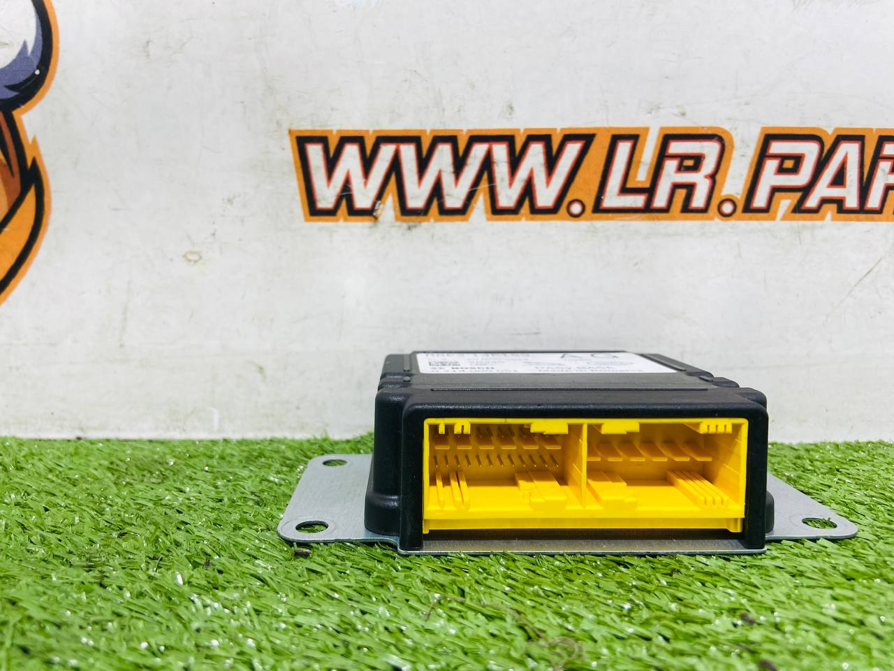 468123460 ECU Module Range Rover Sport L461 (2023-) Used cost 600 € in stock 3 pcs.