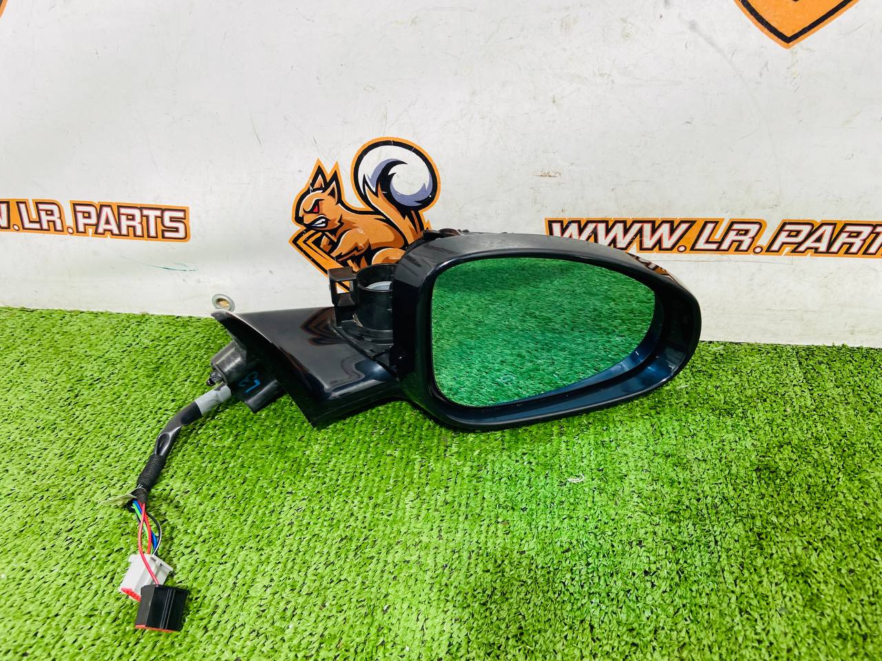 C2Z21696 Right exterior mirror without cover for Jaguar F-Type X152 (2014-) Used cost € in stock 1 pcs.