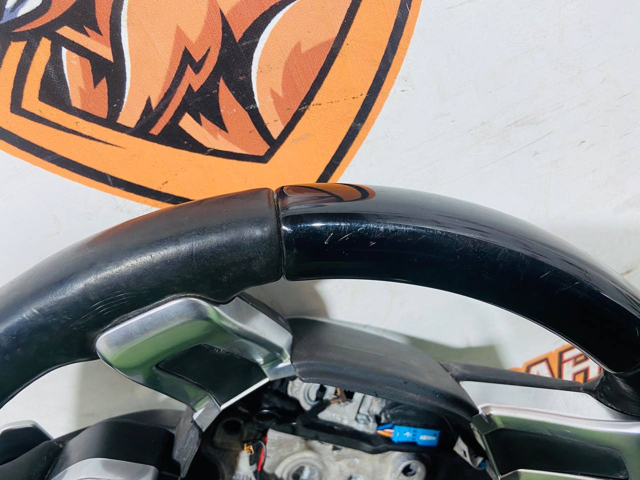 LR035883 Steering wheel with ebony Grand Black Range Rover L405 (2013-2021) Used cost 500 € in stock 2 pcs.