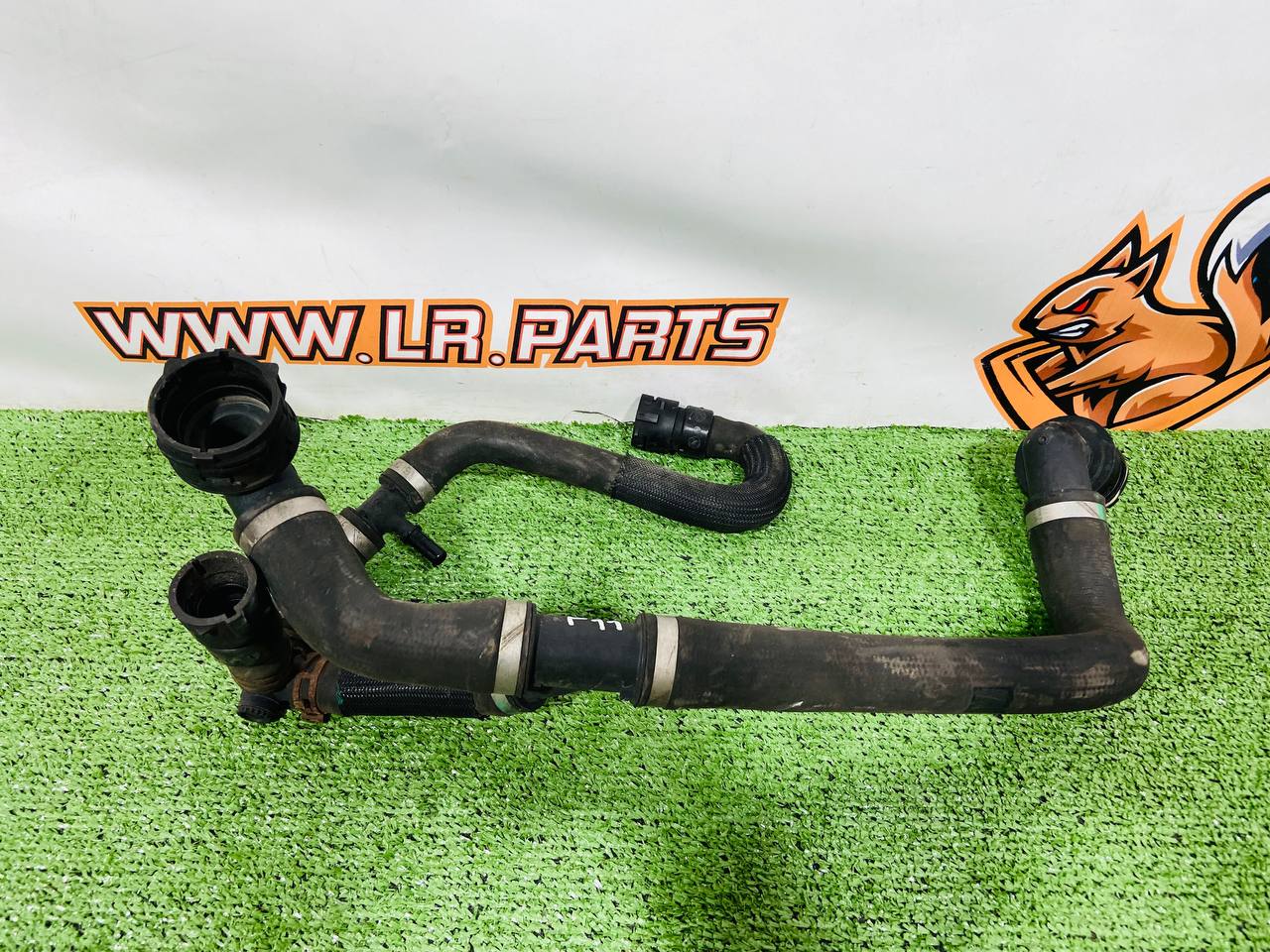 LR072035 Jaguar E-Pace X540 (2017-) used cooling hose - Image 16