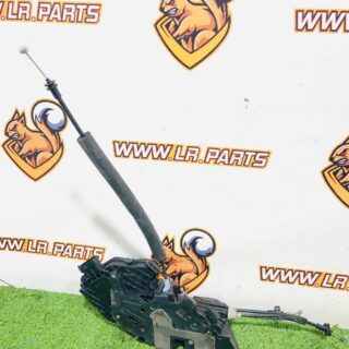 LR078720 Front door lock with closers Range Rover L405 (2013-2023) Used cost € in stock 1 pcs.