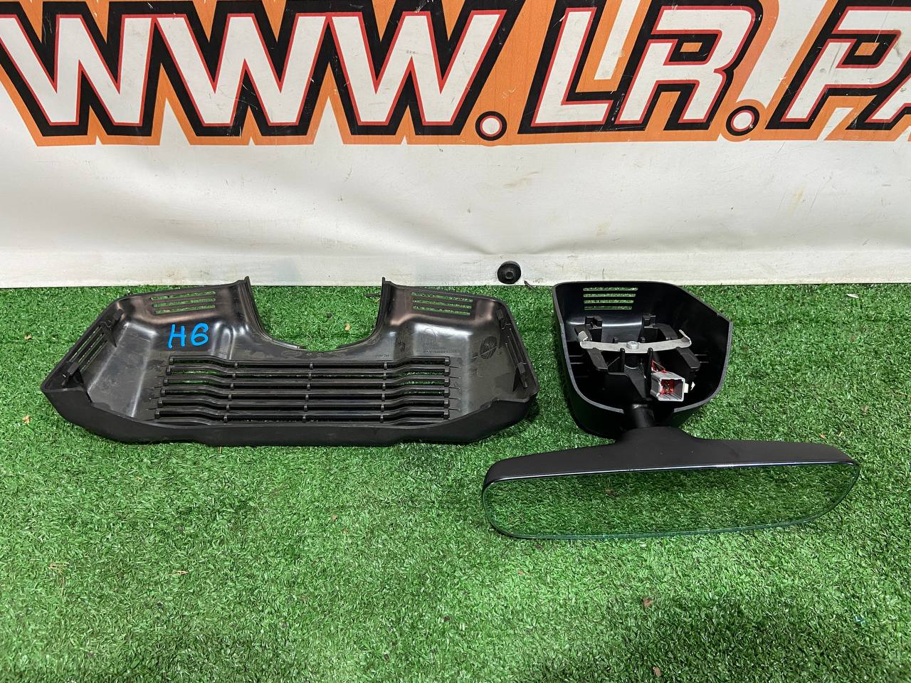 LR083140 Interior mirror kit Land Rover Discovery Sport L550 (2015-) used cost 50 € in stock 1 pcs.