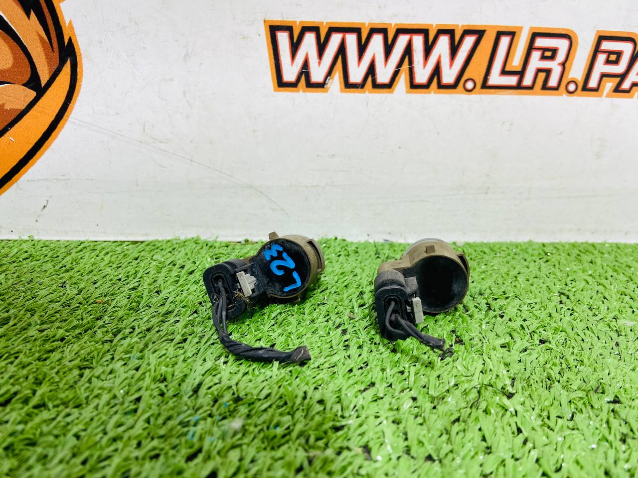 LR095414 Front/Rear Parking Sensor 2018- Range Rover Sport L494 (2014-2022) Used - Image 26