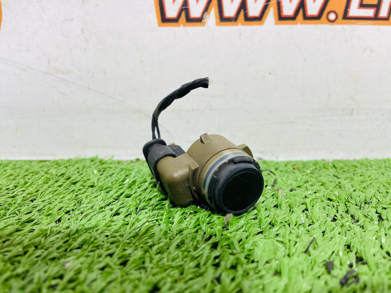 LR095414 Front/Rear Parking Sensor 2018- Range Rover Sport L494 (2014-2022) Used - Image 27