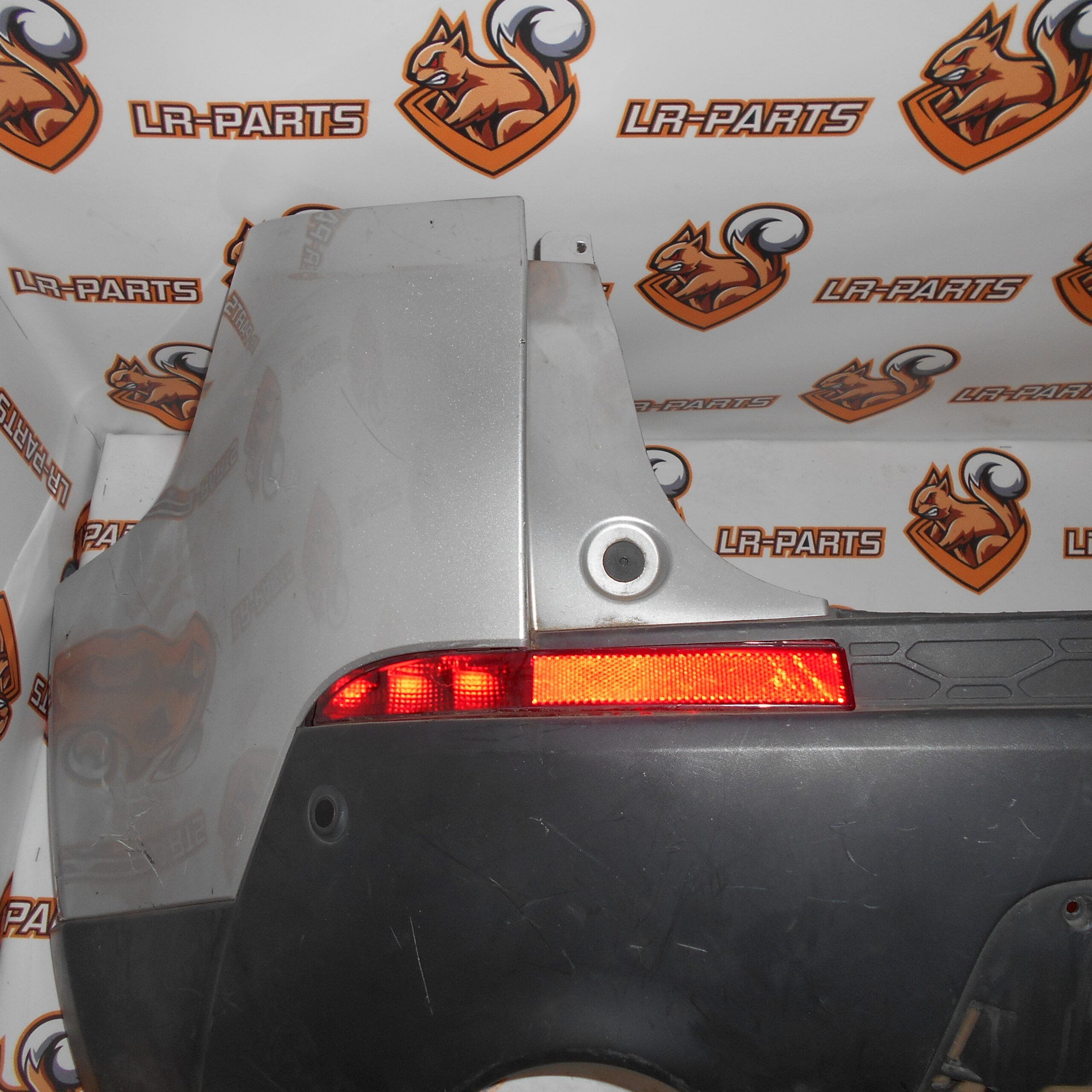 LR102041 Right bumper light Land Rover Discovery Sport L550 (2015-) Used cost 90 € in stock 1 pcs.
