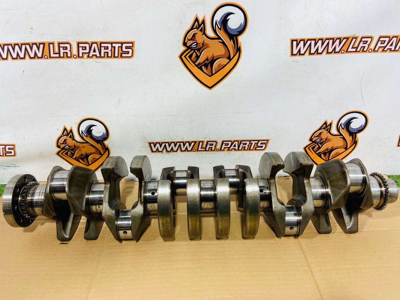 LR121448_1 Crankshaft standard STD for polishing + inserts gasoline 3.0ie AJ20P6 ingenium Range Rover L405 (2013-2023) Used cost € in stock 1 pcs.