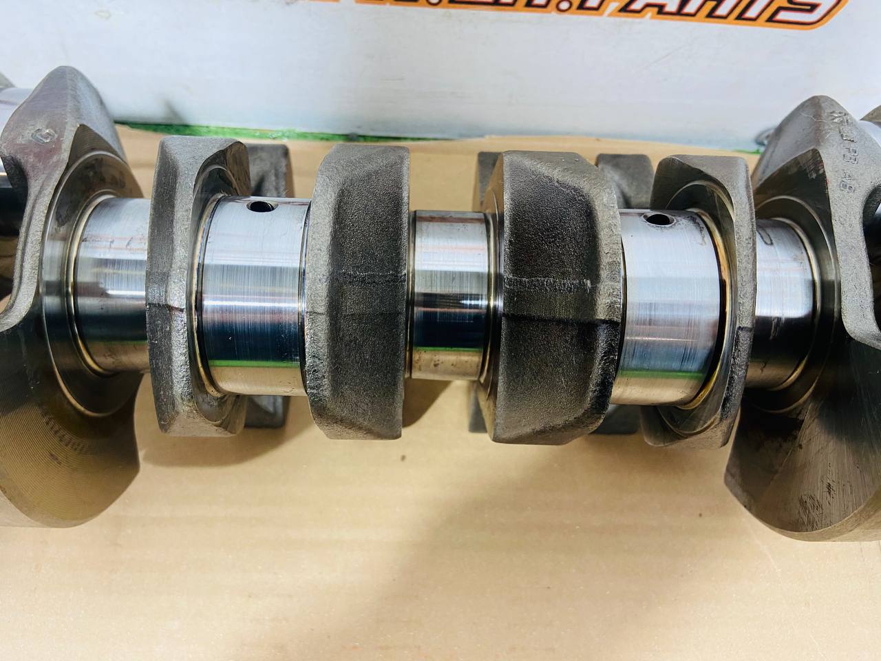 LR121448_1 Crankshaft standard STD for polishing + inserts gasoline 3.0ie AJ20P6 ingenium Range Rover L405 (2013-2023) Used cost € in stock 1 pcs.