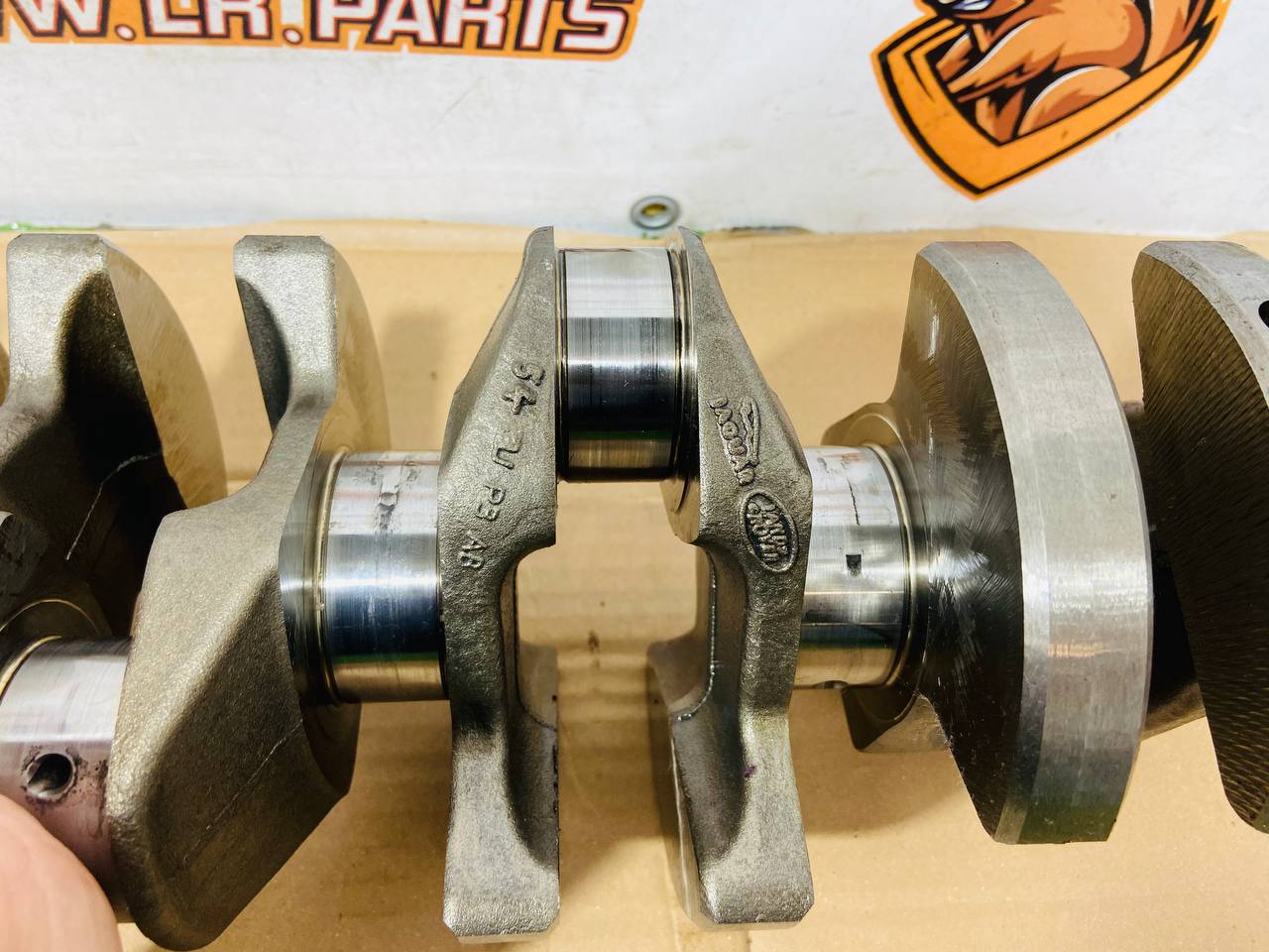 LR121448_1 Crankshaft standard STD for polishing + inserts gasoline 3.0ie AJ20P6 ingenium Range Rover L405 (2013-2023) Used cost € in stock 1 pcs.