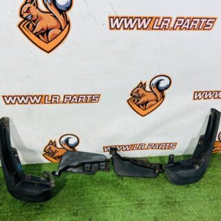 LR132504 Set of front + rear mud flaps Land Rover New Defender L663 (2020-) Used cost  € in stock 1 pcs.
