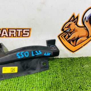 LR133853 Left bumper mounting bracket Land Rover Discovery Sport L550 (2015-) Used cost  € in stock 1 pcs.
