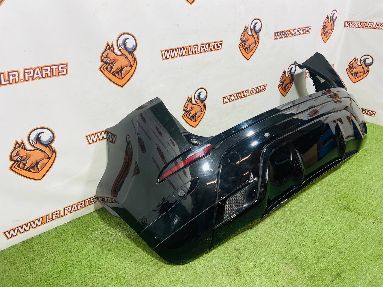 LR135016 Rear bumper assembly Range Rover Evoque New L551 (2019-) Used - Image 37