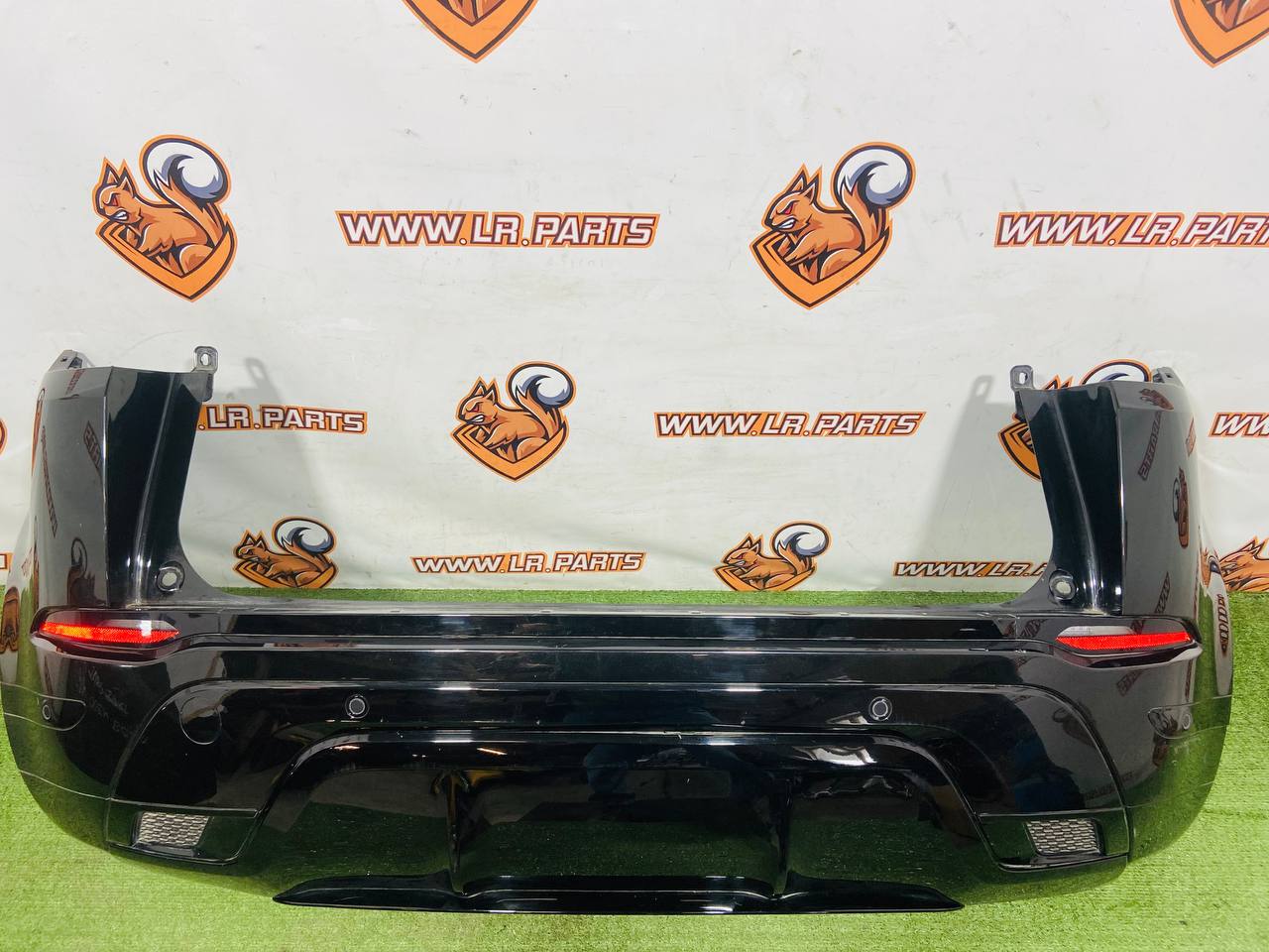 LR135016 Rear bumper assembly Range Rover Evoque New L551 (2019-) Used - Image 41