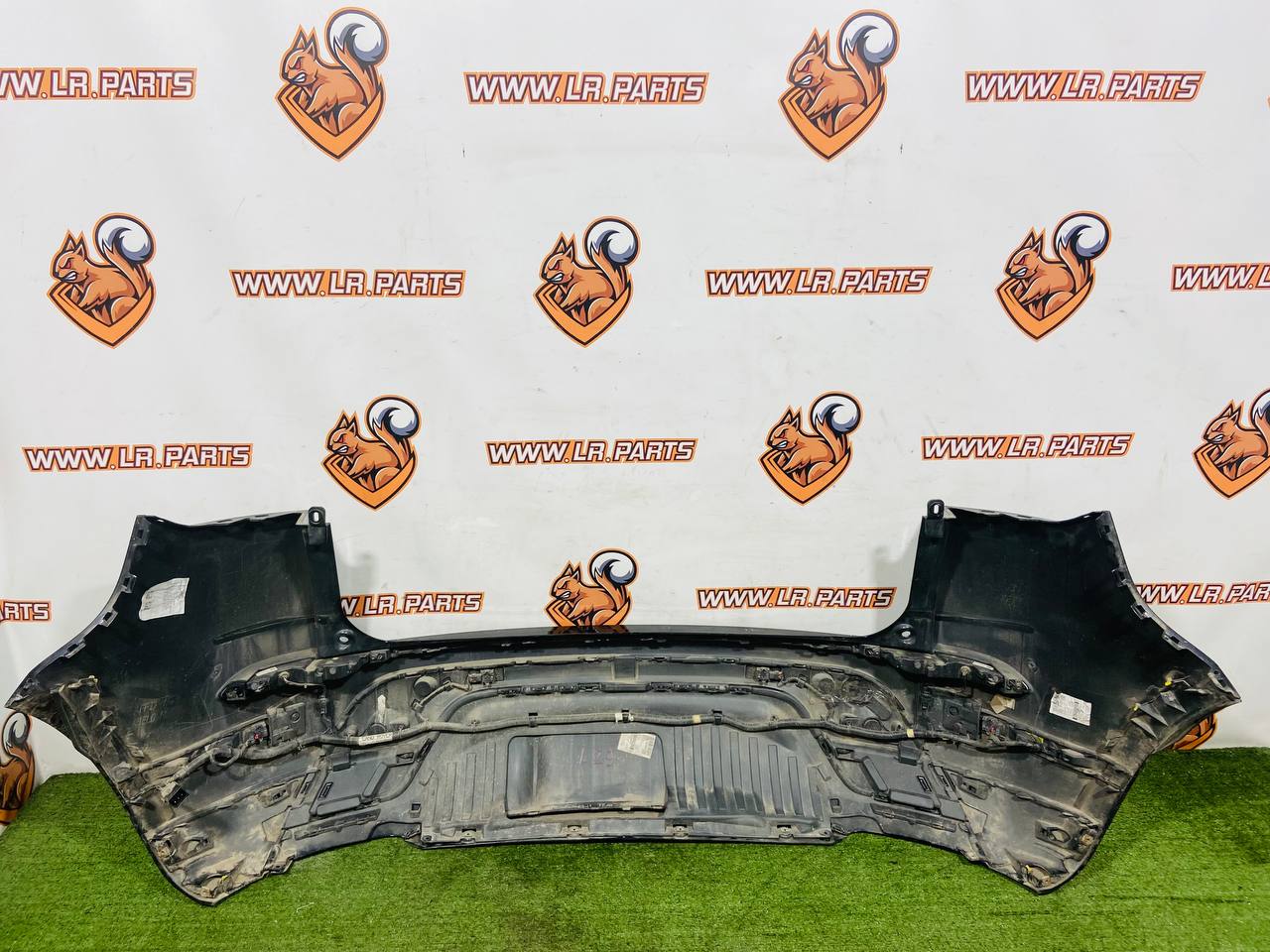 LR135016 Rear bumper assembly Range Rover Evoque New L551 (2019-) Used - Image 42
