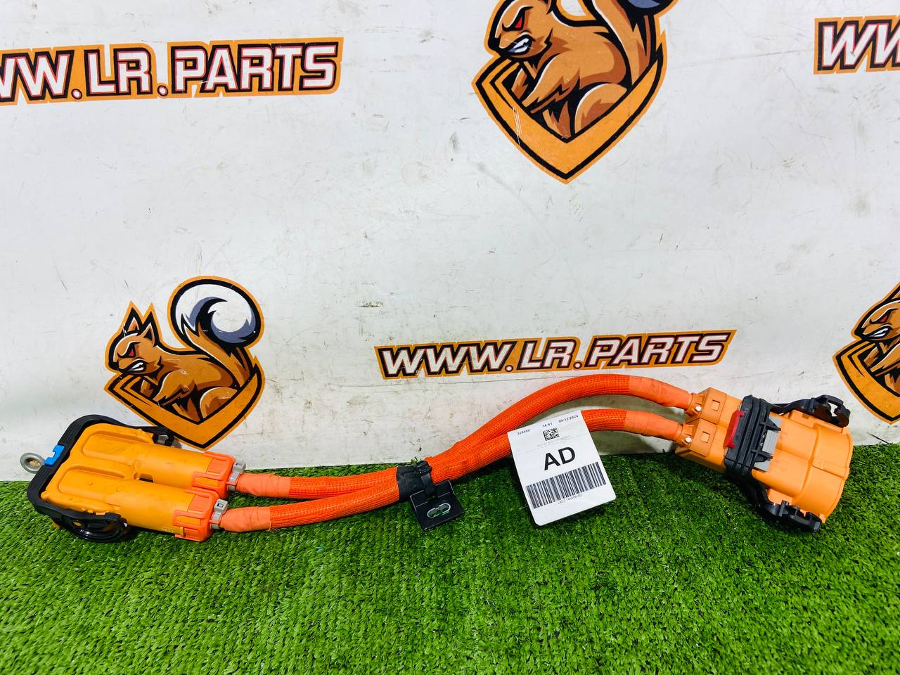 LR135207 Battery harness to converter Range Rover Evoque New L551 (2019-) used cost 100 € in stock 2 pcs.