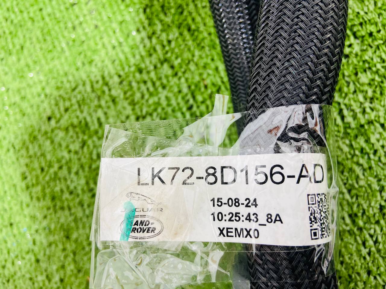 LR135344 Cooling system hose Land Rover Discovery Sport L550 (2015-) Used cost € in stock 2 pcs.