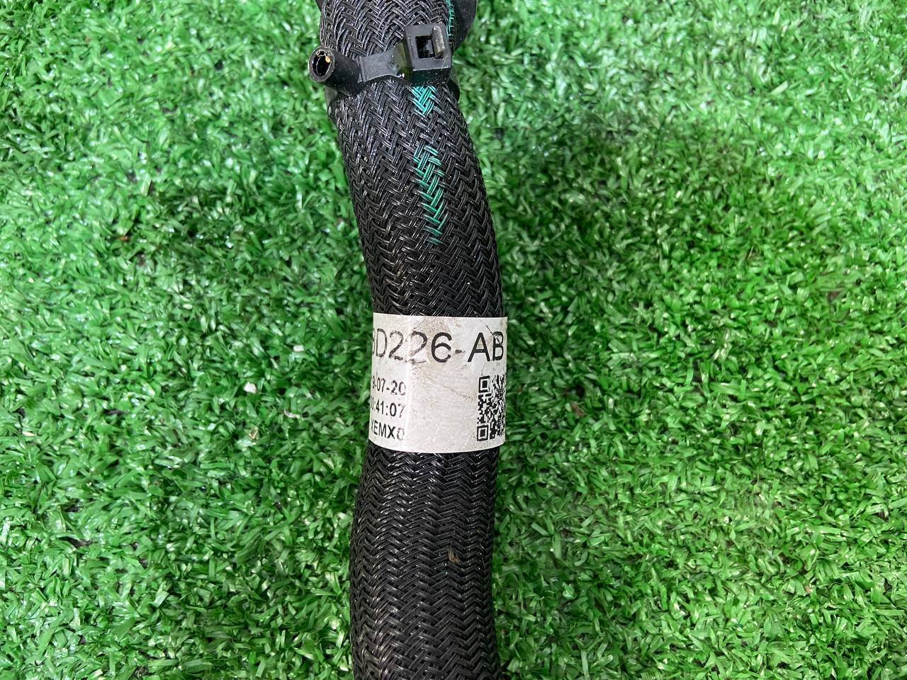 LR135347 Traction battery cooling hose Range Rover Evoque New L551 (2019-) used cost 28 € in stock 2 pcs.