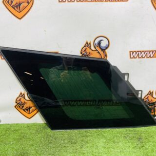 LR135396 Rear left side body glass for Range Rover Evoque New L551 (2019-) Used cost  € in stock 2 pcs.