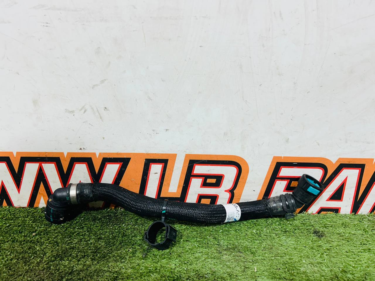 LR135405 Cooling system hose Range Rover Evoque New L551 (2019-) used cost € in stock 2 pcs.