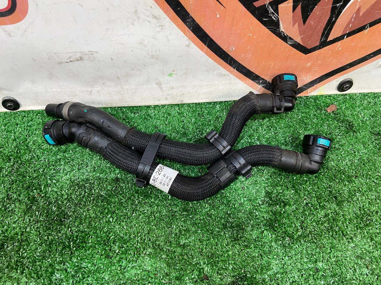 LR135411 Traction battery cooling hose Range Rover Evoque New L551 (2019-) used cost 42 € in stock 3 pcs.