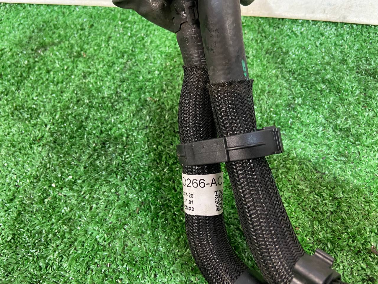 LR135411 Traction battery cooling hose Range Rover Evoque New L551 (2019-) used cost 42 € in stock 3 pcs.