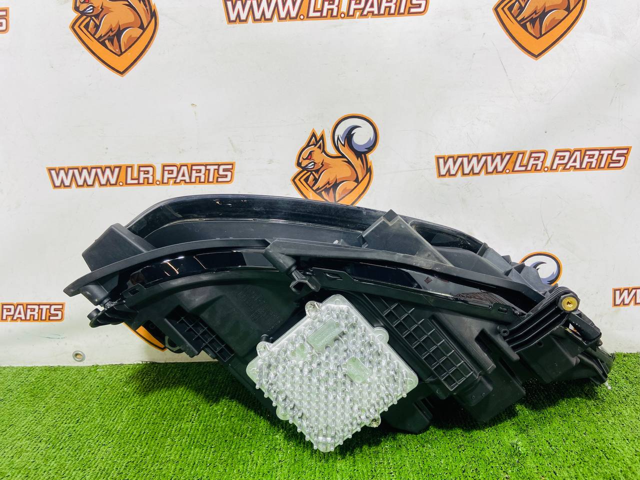 LR137596 Headlight left LED 2019- Land Rover Discovery Sport L550 (2015-) Used - Image 14