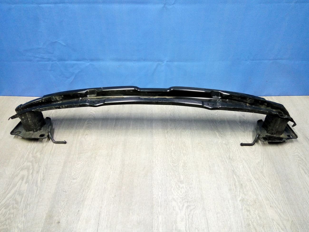 LR137638 Rear bumper Booster Land Rover Discovery Sport L550 (2015-) Used cost 150 € in stock 1 pcs.
