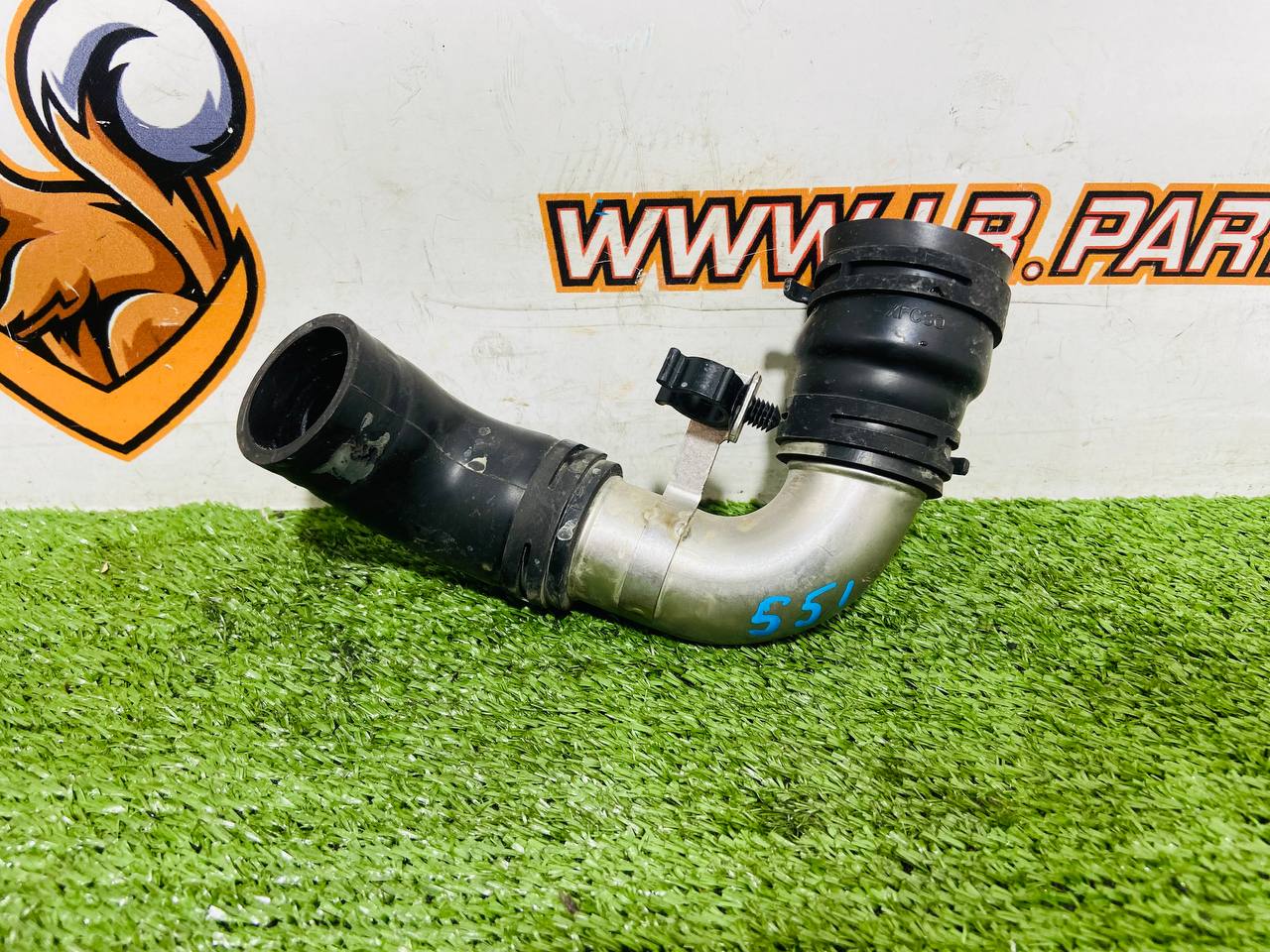 LR139718 EGR Pipe Range Rover Evoque New l551 (2019-) Used cost € in stock 1 pcs.