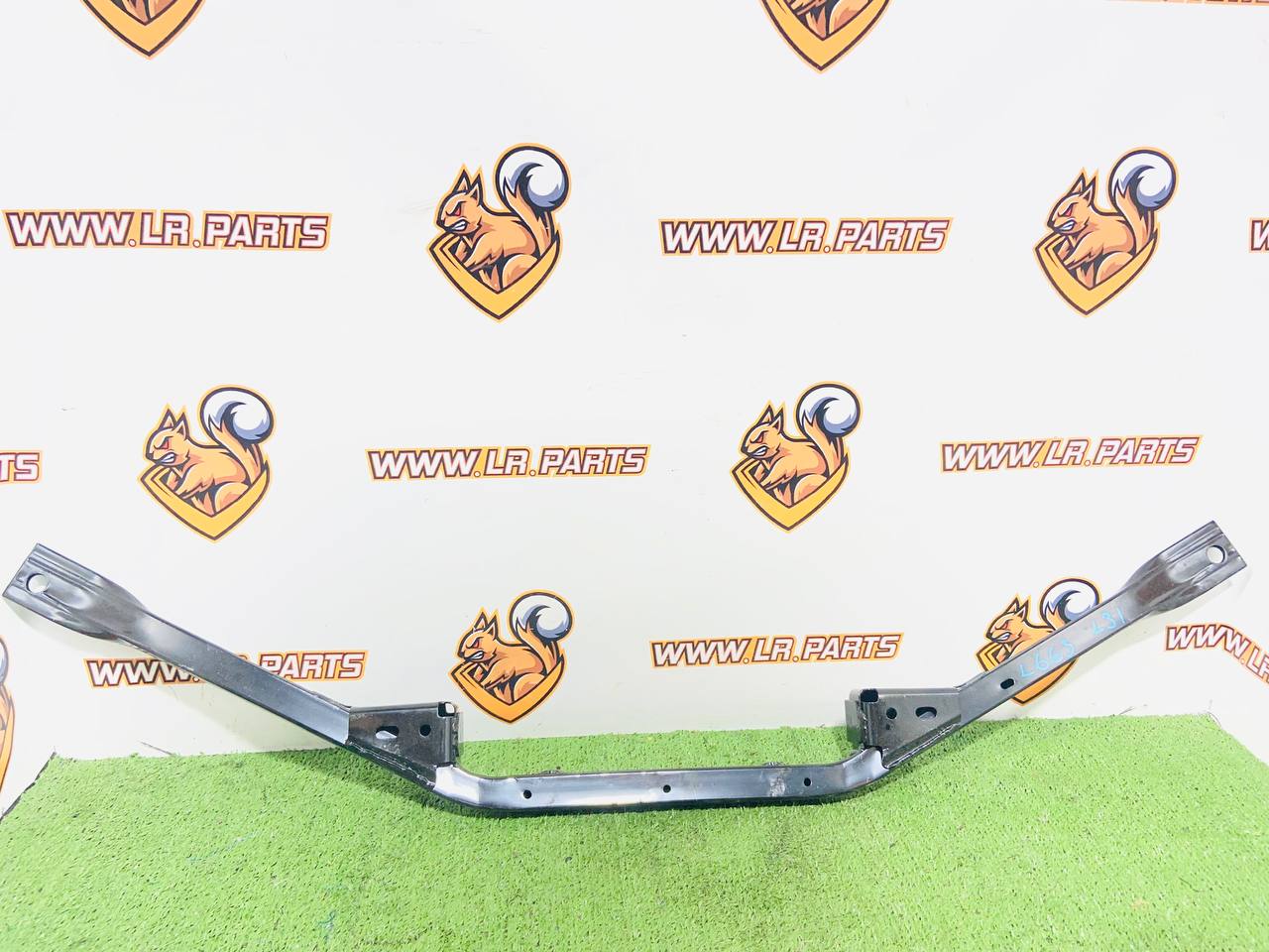 LR142149 Rear floor strut for Land Rover New Defender L663 (2020-) Used cost € in stock 1 pcs.