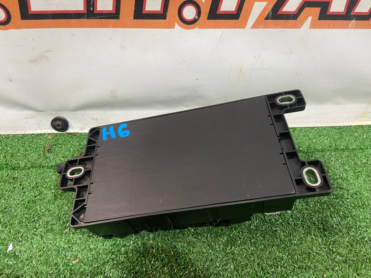 LR144125 Fuse box Land Rover Discovery Sport L550 (2015-) Used cost 100 € in stock 5 pcs.