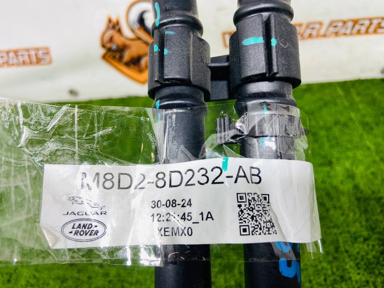 LR146462 Cooling system hose Land Rover Discovery Sport L550 (2015-) Used cost € in stock 2 pcs.