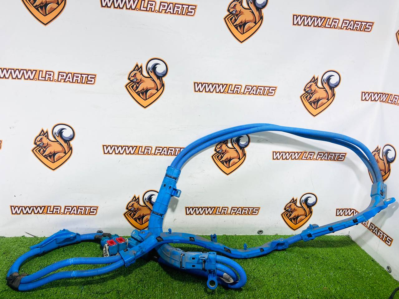 LR149100 Hybrid Battery High Voltage Cable for Land Rover New Defender L663 (2020-) Used cost 200 € in stock 1 pcs.