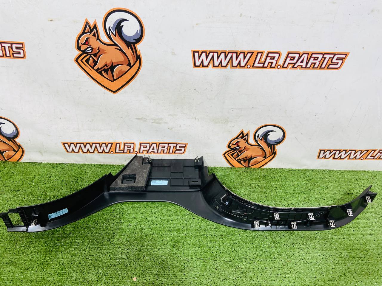 LR151164 Set of sill covers with illumination for Range Rover Sport L461 (2023-) Used cost € in stock 1 pcs.