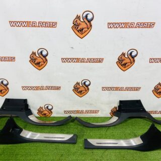 LR151164 Set of sill covers with illumination for Range Rover Sport L461 (2023-) Used cost  € in stock 1 pcs.