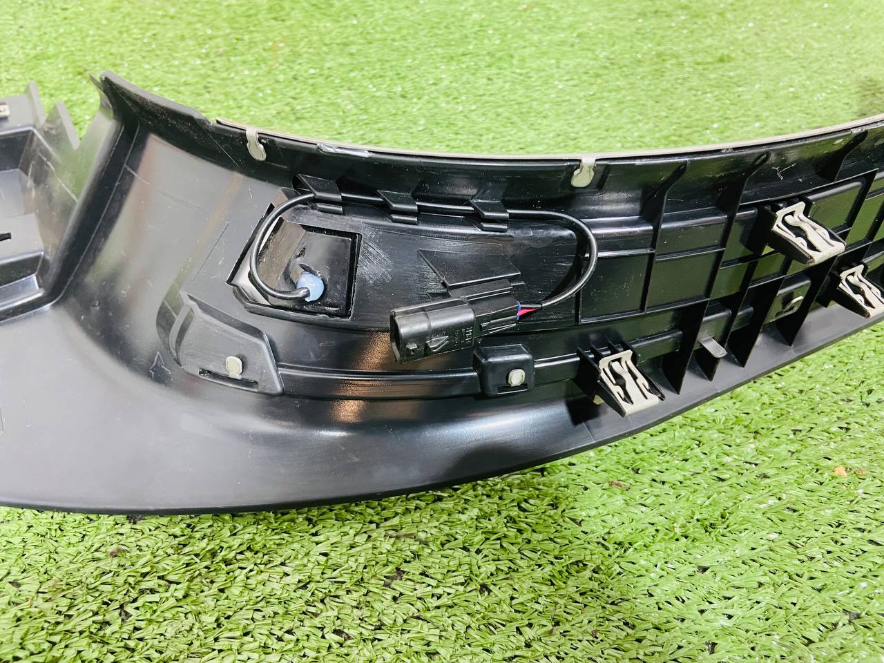 LR151164 Set of sill covers with illumination for Range Rover Sport L461 (2023-) Used cost € in stock 1 pcs.