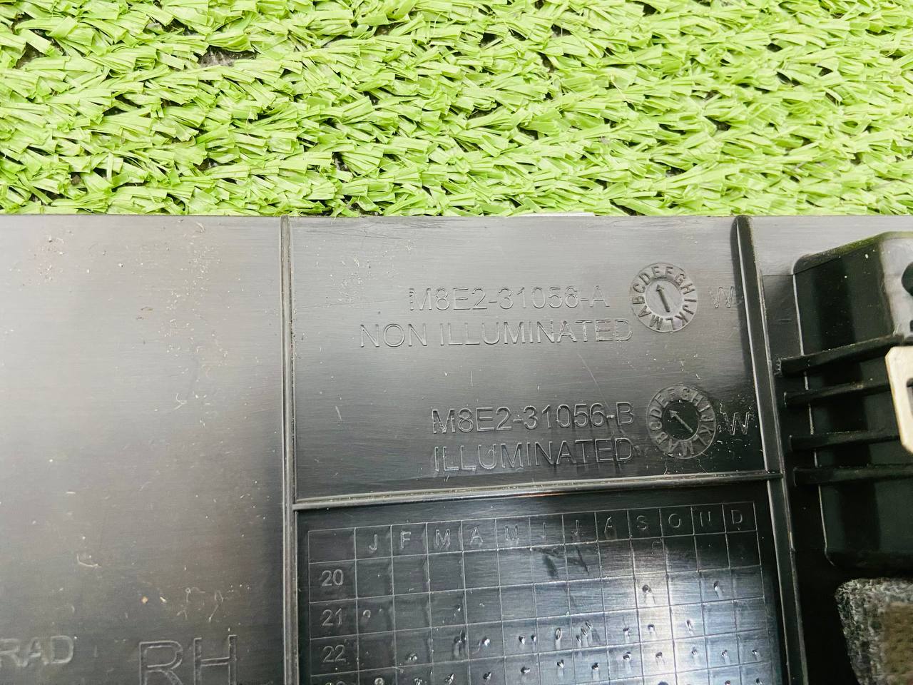 LR151164 Set of sill covers with illumination for Range Rover Sport L461 (2023-) Used cost € in stock 1 pcs.