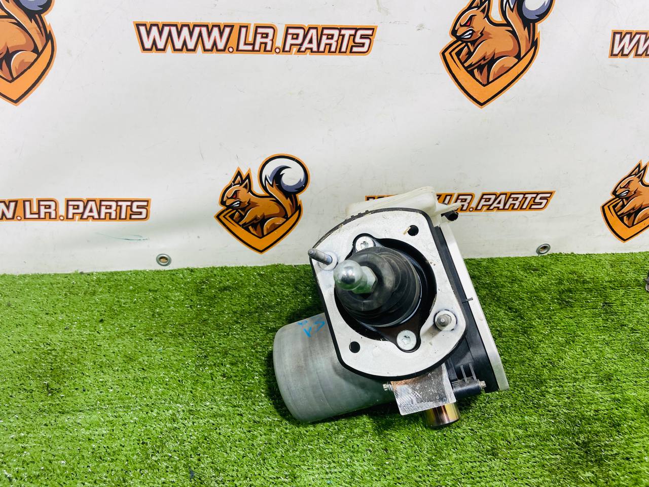 LR154515 ABS Module with reservoir for Range Rover Evoque New L551 (2019-) Used cost € in stock 3 pcs.