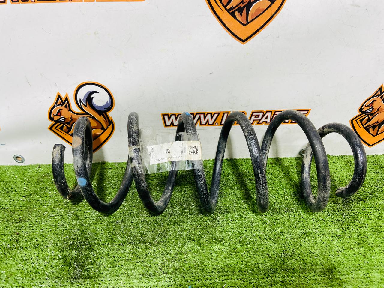 LR157155 Front spring RANGE ROVER EVOQUE NEW (L551) 2019- Used cost 45 € in stock 1 pcs.