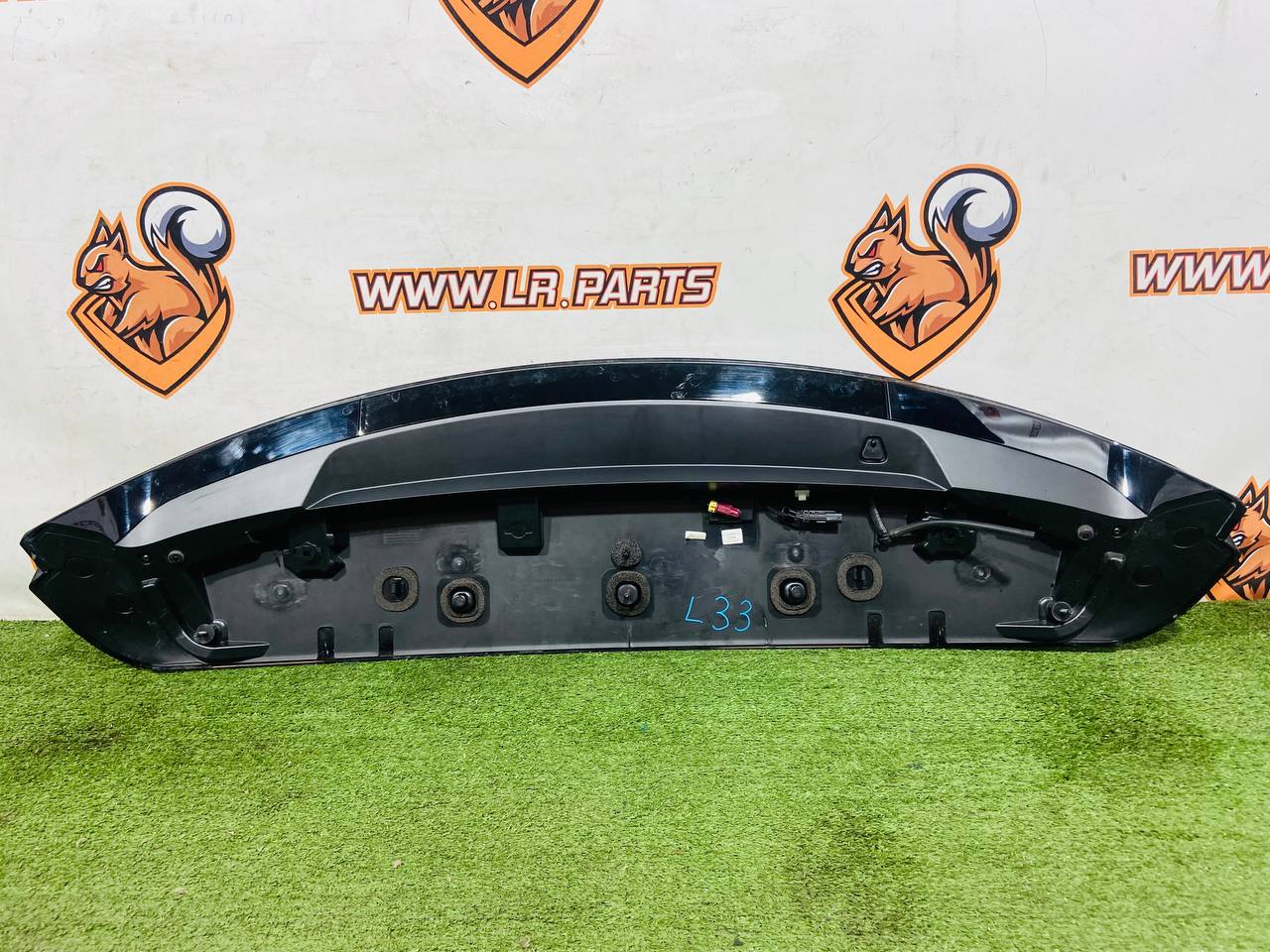 LR164215 Spoiler Land Rover Discovery Sport L550 (2015-) Used cost 200 € in stock 1 pcs.