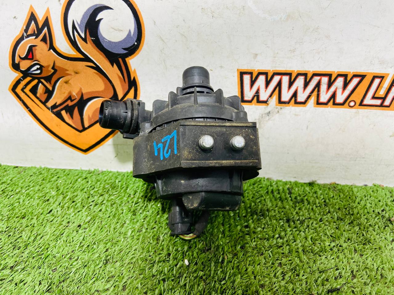 LR165569 Water pump Range Rover Sport L461 (2023-) Used cost 100 € in stock 2 pcs.