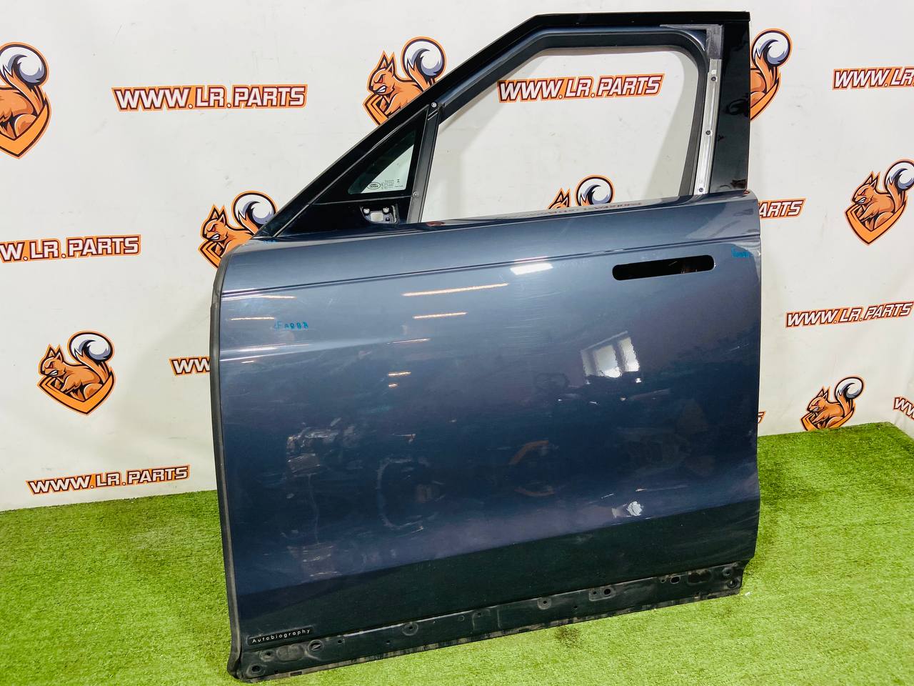 LR168947 Front Left Door Range Rover Sport L461 (2023-) Used - Image 16
