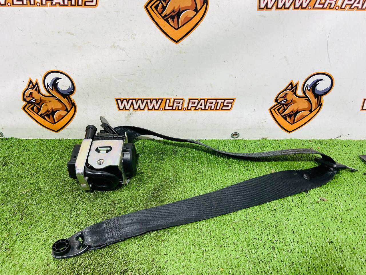 LR170407 Rear central safety belt for Land Rover New Defender L663 (2020-) Used cost € in stock 1 pcs.
