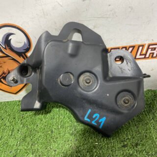 LR174251 Bracket of the rear left fender liner (locker) Range Rover Sport L461 (2023-) Used cost  € in stock 1 pcs.