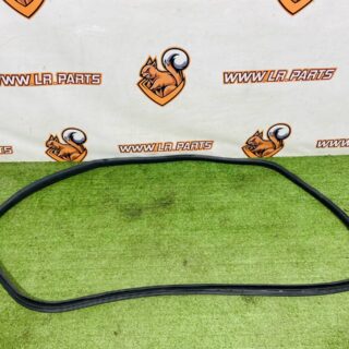 LR178741 Rear door seal on body right / left Land Rover Discovery Sport L550 (2015-) Used cost € in stock 2 pcs.